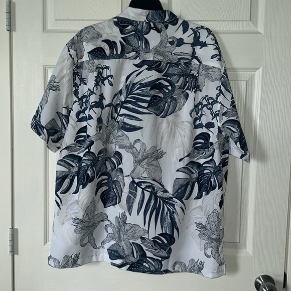 Havanera Men’s white/Blue floral button down shirt Sz XL - Picture 5 of 6